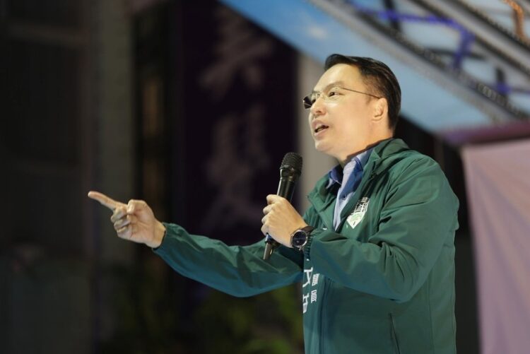 痛斥柯志恩惡修財劃法更卸責 黃文益轟建設延宕出來謝罪 痛斥柯志恩惡修財劃法更卸責-黃文益轟建設延宕出來謝罪