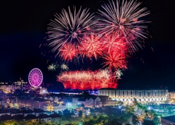 2025義大世界跨年交通指南 -自駕留意周邊交管-18:00啟動免費接駁專車