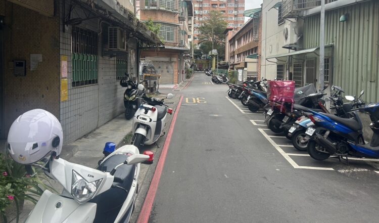 靜宜大學助理教授陳屍家中浴室 疑似一氧化碳中毒身亡 靜宜大學助理教授陳屍家中浴室-疑似一氧化碳中毒身亡