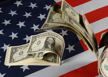 中產階級危機！資產縮水10%，人口急劇減少