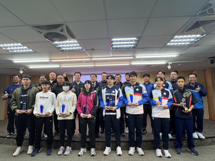 黃偉哲市長接見臺南小將,表彰他們在世界中學生運動會上的卓越表現 黃偉哲市長接見臺南小將,表彰他們在世界中學生運動會上的卓越表現