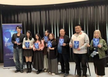 臺灣果陀劇場藝術總監梁志民執導-“香港流行音樂教父”鮑比達作曲-原創舞臺劇《遺失的第24個白鍵》高雄、苗栗開演