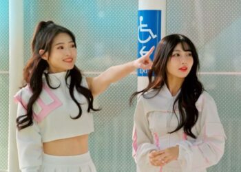 wing-stars女神一粒、螢螢上山下海拍攝高雄跨年短片-金鐘主持張庭瑚攜手高雄熊騎趣港都