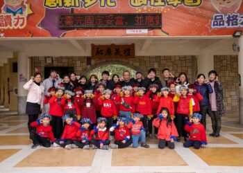 沙發先生家居攜手華龍國小，帶領學童體驗家具設計教育