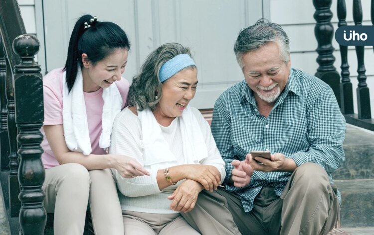 失智症長輩吵著要出門勸不聽?醫揭「7招友善溝通法」眼睛先看這裡 失智症長輩吵著要出門勸不聽?醫揭「7招友善溝通法」眼睛先看這裡