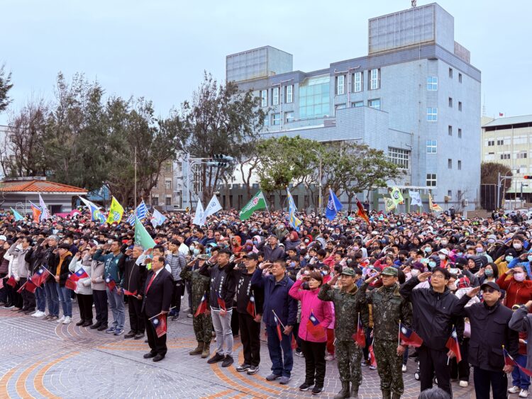 114年澎湖縣元旦升旗與慢跑活動熱鬧登場!陳光復感謝夥伴共同努力 114年澎湖縣元旦升旗與慢跑活動熱鬧登場!陳光復感謝夥伴共同努力