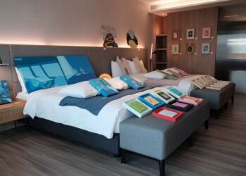 星級酒店化身藝廊-「套房畫展」拉近藝術與生活距離