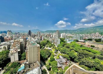 買氣谷底反彈！屋主認了「越晚賣越慘」降價脫手-她評2025房市：格局已確定