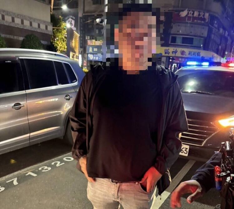 男子交通違規還攜帶毒品 左營警依法偵辦 男子交通違規還攜帶毒品- 左營警依法偵辦