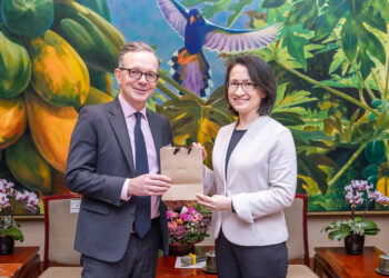 副總統蕭美琴接見美台商業協會訪問團-強調深化臺美合作促進經濟繁榮