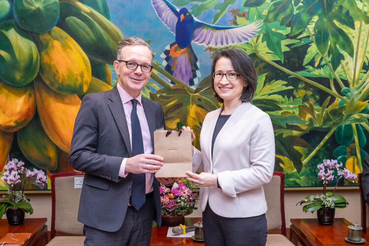 副總統蕭美琴接見美台商業協會訪問團-強調深化臺美合作促進經濟繁榮