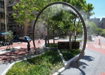 瑠公綠廊化身都市綠洲-來東區商圈逛街體驗綠意空間