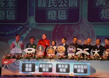 2025屏東燈節盛大點燈-四大燈區、屏小龍小提燈點亮屏東