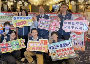 蛇來送喜-高墾線共營客運業者，春節期間每日提供230班次