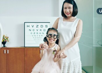 連續用眼2小時，近視風險增3成！家長必學「護眼3招」守護孩子視力