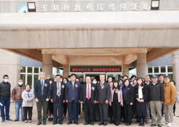 陳光復主持新、卸任環保局長宣誓就職暨交接典禮-蔡淇賢正式履新