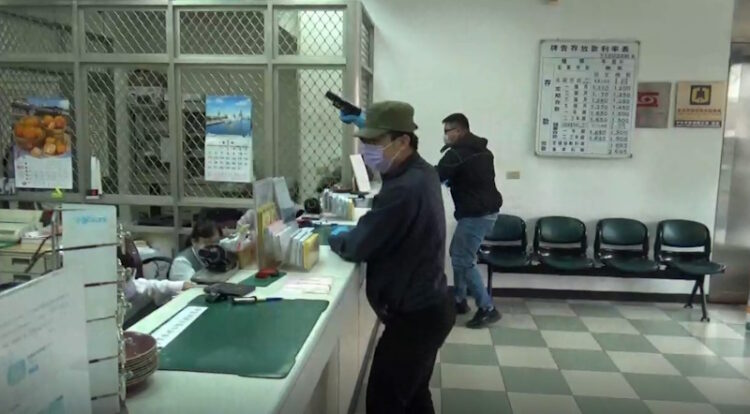 提升各金融機構安全及強化自我防衛能力 嘉義市政府警察第二分局防搶演練 提升各金融機構安全及強化自我防衛能力-嘉義市政府警察第二分局防搶演練