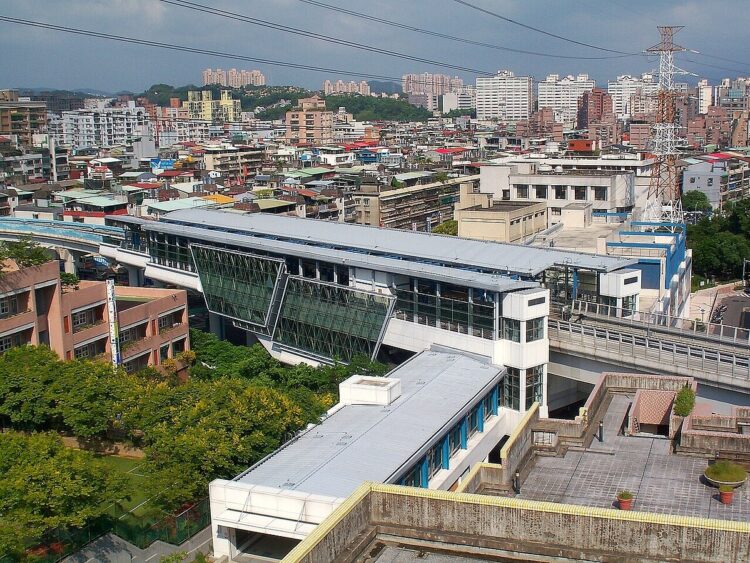 住近汐東線！最貴vs.最親民房價-專家「點破門牌支撐」：4字頭行情要把握