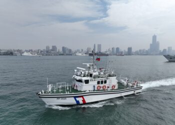 新造35噸巡防艇投入執法-臺南海巡增添新戰力