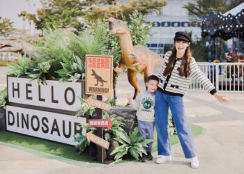 統一時代百貨高雄店打造「恐龍遊樂園」-體驗濃濃的叢林探險氛圍！