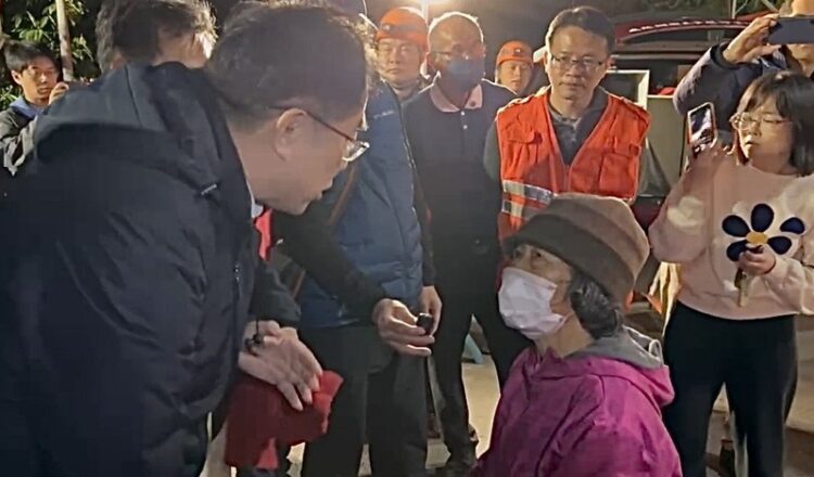 臺南市政府宣布今天(21日)楠西區停止上班停止上課,以利災後復原 臺南市政府宣布今天(21日)楠西區停止上班停止上課,以利災後復原