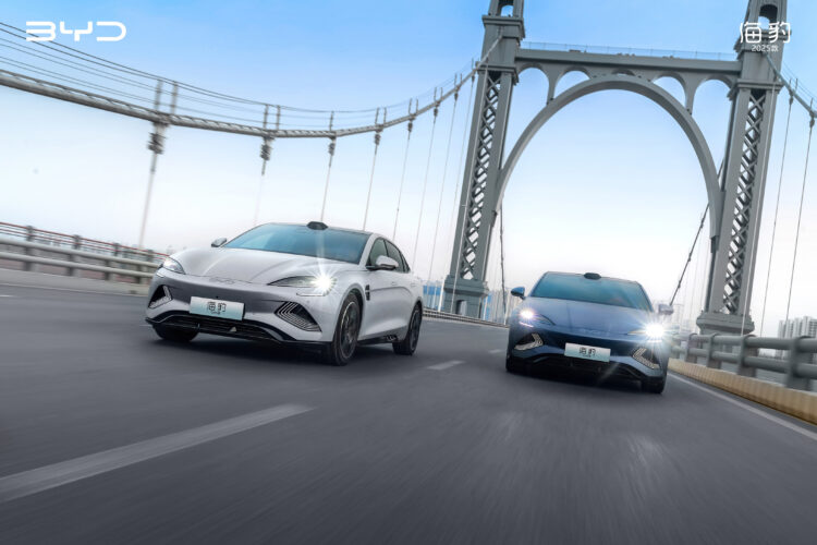 比亞迪加速海外布局,印尼電動車工廠 2025 年底啟用,年產 15 萬輛 比亞迪加速海外布局,印尼電動車工廠-2025-年底啟用,年產-15-萬輛