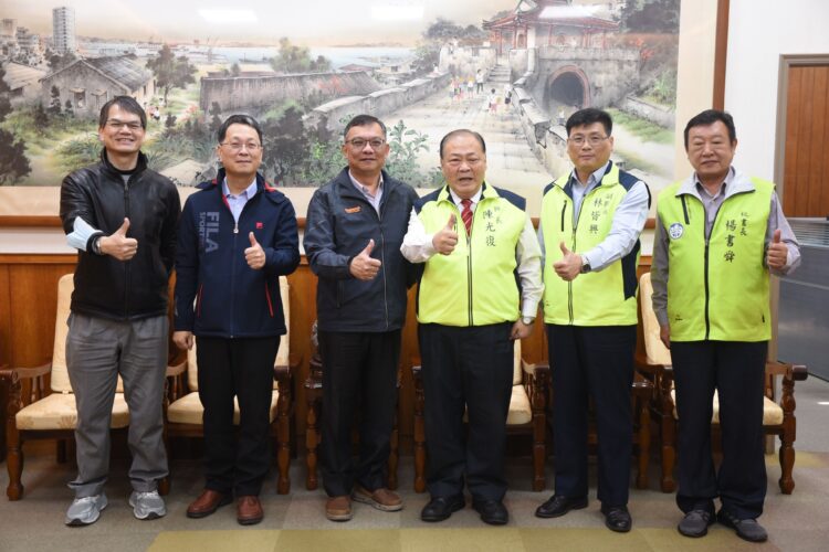 澎湖旅遊新展望 陳光復迎新任澎管處長共商未來 澎湖旅遊新展望-陳光復迎新任澎管處長共商未來