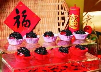 有食譜》過年必吃超養生甜點！3步驟做「黑米紅豆糕」添加桂花釀