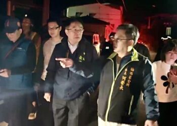 地震導致臺南楠西區房屋坍塌！黃偉哲市長震後第一時間趕赴災區慰問災民