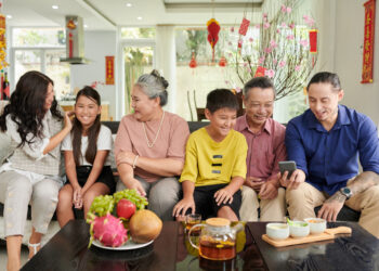 過年期間長輩愛問收入、婚姻問題！5大應對方法迅速化解尷尬