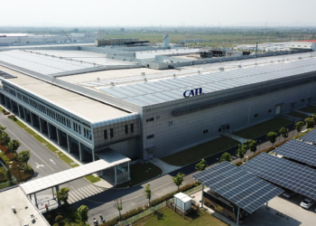 寧德時代-catl-2024-年營收首現下滑，全球電動車電池巨頭面臨挑戰