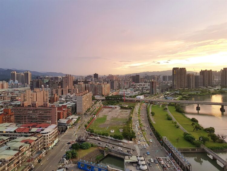 新北一哥換人當!預售均價站上2千萬大關 「2區」竟超車板橋 新北一哥換人當!預售均價站上2千萬大關-「2區」竟超車板橋