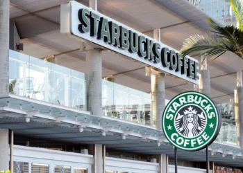 星巴克傳將大規模裁員！3月初啟動-這些職位首當其衝