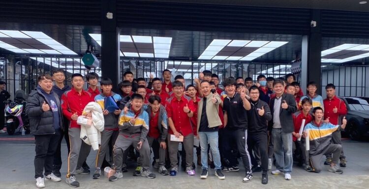 臺灣柯美gama與創新車藝實業台中旗艦店攜手嶺東高中推動隔熱膜、車體包膜、汽車鍍膜等產學合作