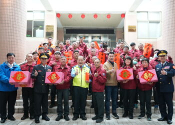 澎湖縣春節維護治安啟動！陳光復慰勉警消-堅守崗位受肯定