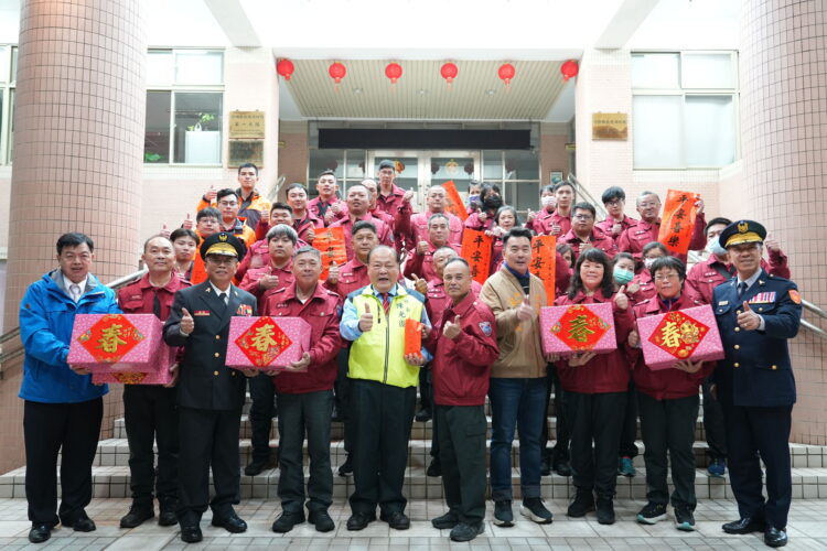 澎湖縣春節維護治安啟動！陳光復慰勉警消-堅守崗位受肯定