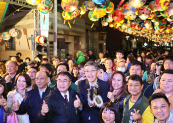 臺南第十三屆普濟燈會閃耀登場！黃偉哲市長邀請共賞1800盞燈籠光影之美