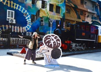 高雄冬日遊樂園款待吉粉「巨大化美食」-日日抽小可愛禮物包、春節連假加碼抽ipad