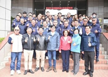 高雄府會首長-春節除夕聯合慰問執勤員警辛勞