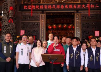 賴總統新春屏東拜年發福袋-不忘提醒鄉親提防詐騙