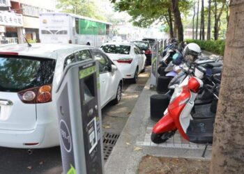 春節年初四路邊停車恢復收費-提升週轉率擴大停車供給