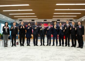 台股開工重挫逾八百點 金管會喊話:五大方向持續推動