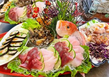 苗栗苑裡必訪美食 傳承三代漁港風味饗宴 品味在地新鮮滋味