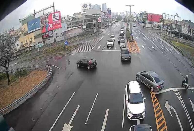 春節連假進入尾聲 台南地區出現返工車潮 春節連假進入尾聲-台南地區出現返工車潮