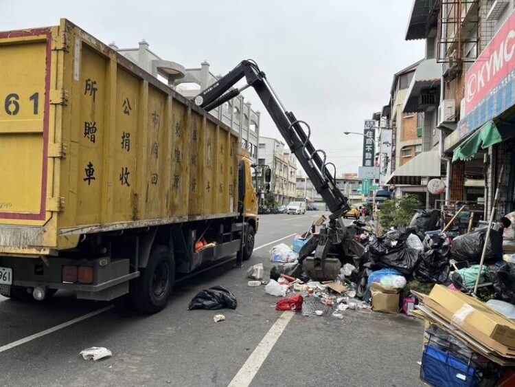 屏縣環保春節服務不停歇-守護環境鄉親安心過好年