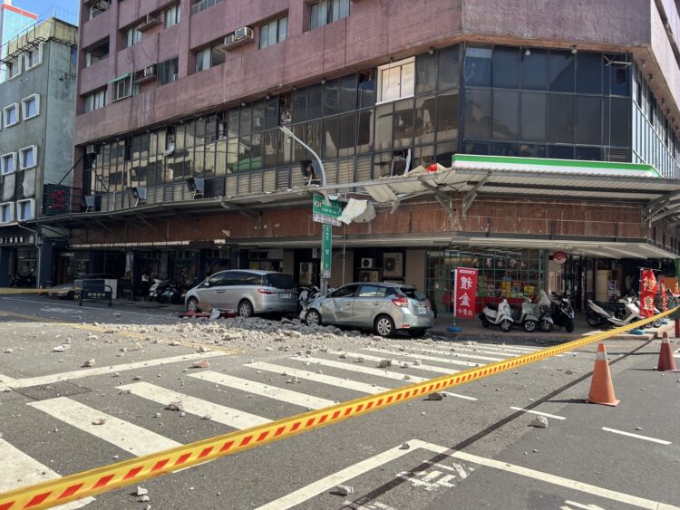 嘉義、台南餘震頻仍!大年初二地牛翻身,10分鐘內連震5次 嘉義、台南餘震頻仍!大年初二地牛翻身,10分鐘內連震5次