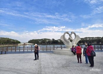 蛇來運轉新氣象-歡迎市民朋友來天鵝湖走春開運