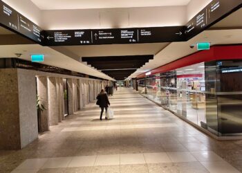 停車場是真、防空避難是假？專家直擊「驚奇地下城」：台灣可學習