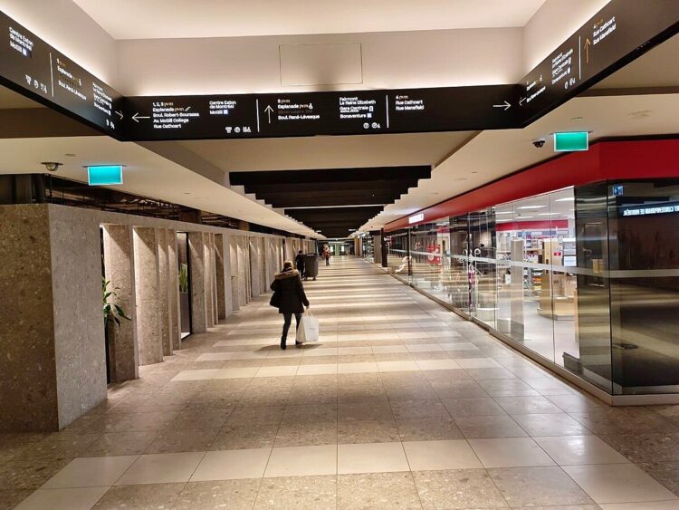 停車場是真、防空避難是假？專家直擊「驚奇地下城」：台灣可學習