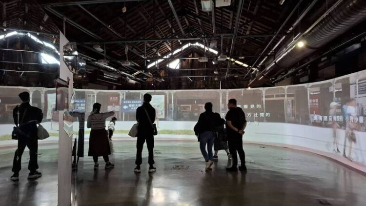 由高科大創新設計學院策展的文化部「打開歷史現場」特展 勇奪法國設計大獎金獎再創國際榮耀 由高科大創新設計學院策展的文化部「打開歷史現場」特展-勇奪法國設計大獎金獎再創國際榮耀